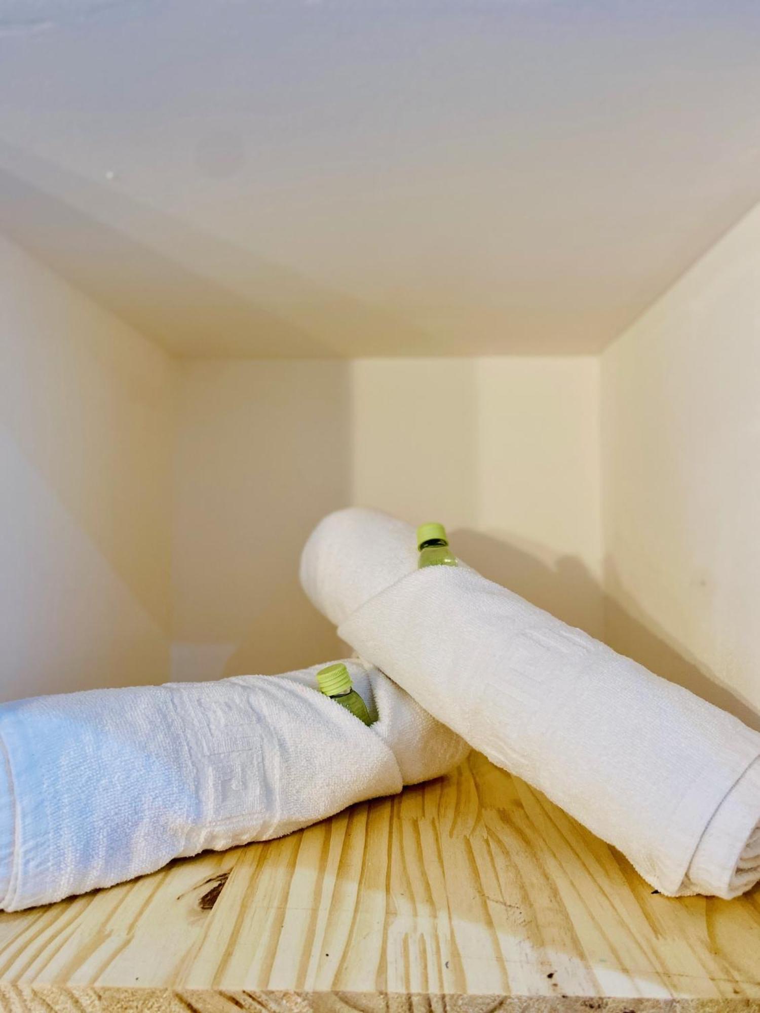"Pascal 1" Eglise St Louis - Studio Cosy Quartier Haut 세테 외부 사진